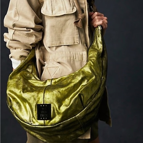 Free People We The Free Sparta Sling Bag Crossbody Green Metallic Leather - Picture 1 of 6